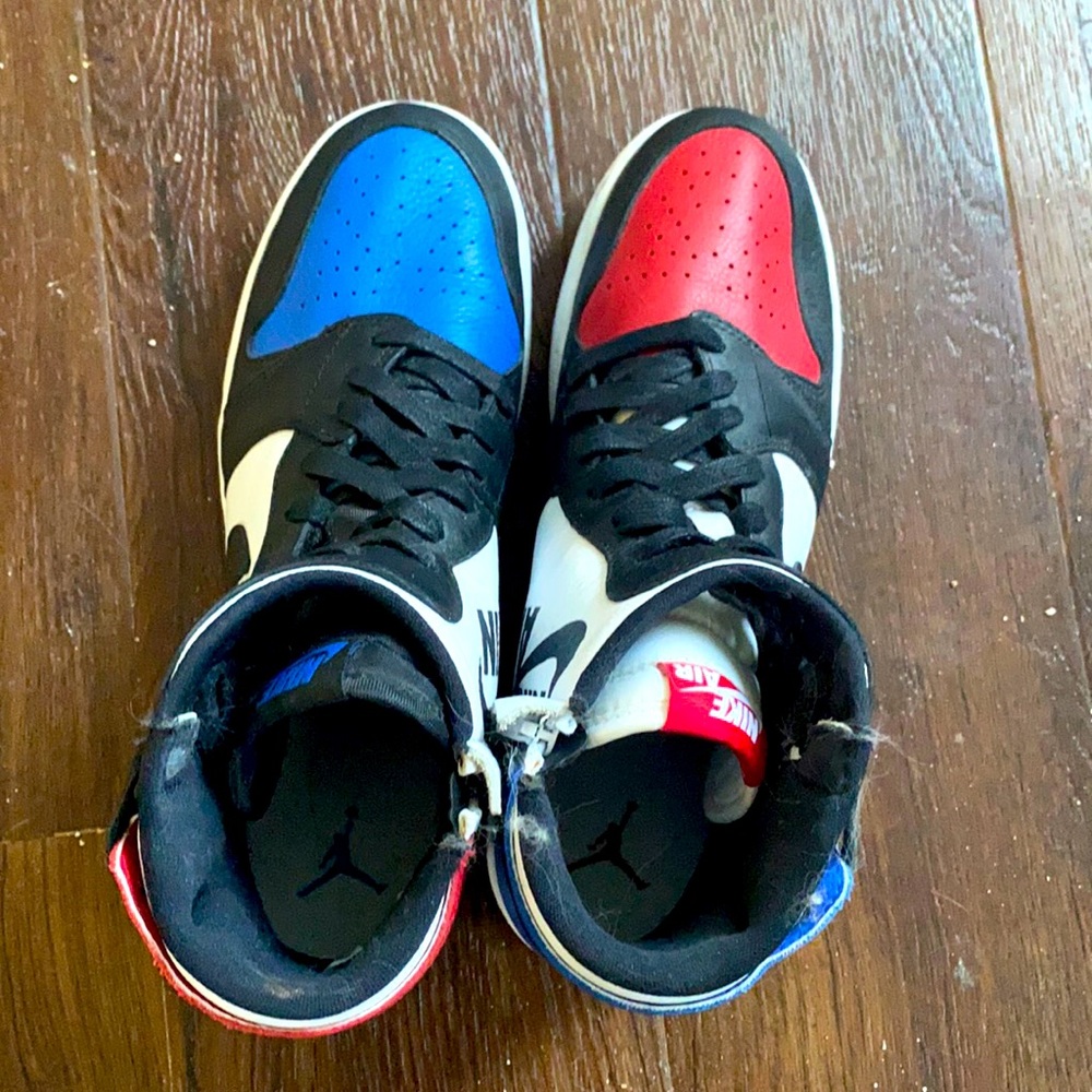 NWOT Nike AJ Jordan 1 retro TOP 3